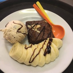 บราวนี่กล้วยไอติม