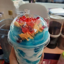 บลูฮาวายเลม่อนโยเกิสปั่น