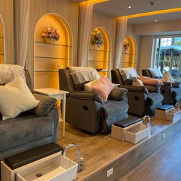 ภายในร้านสะอาด ตกแต่งน่ารัก Relax