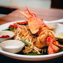 ผัดไทยกุ้งแม่น้ำ (ขนาด 5 ตัวโล)