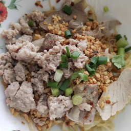 ร้านก๋วยเตี๋ยวโบราณนายเว้ง