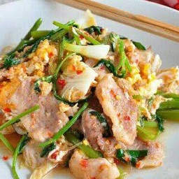 สุกี้แห้ง