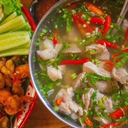 ต้มแซ่บกระดูกหมูอ่อน