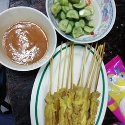 หมูสะเต๊ะนายปิง