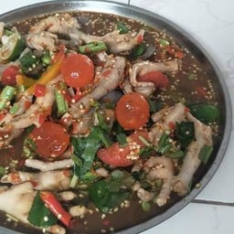 ตำตีนไก่ ไข่แดง