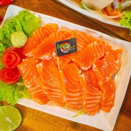 แซลมอนซาชิมิ