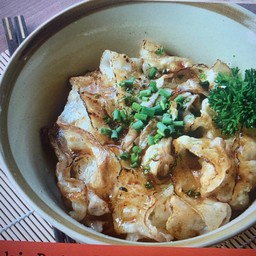 ข้าวหน้าสุกี้ยากี้หมู