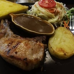 เฌอบัวสเต็กเฮ้าส์ ระยอง