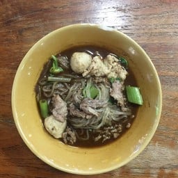 ก๋วยเตี๋ยวเนื้อน้ำตก