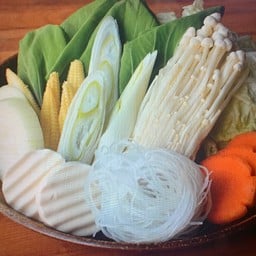 ชุดผักชาบู