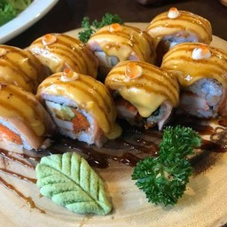 แซลมอนดับเบิ้ลชีสซี่โรล Salmon Double Cheesy Roll