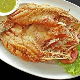 ปลากะพงทอดน้ำปลา