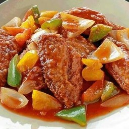 ปีกไก่ทอดผัดเปรี้ยวหวาน