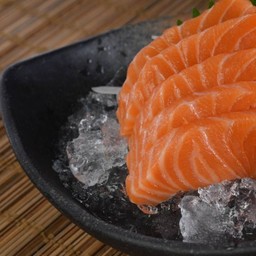 แซลมอนซาชิมิ 3ชิ้น