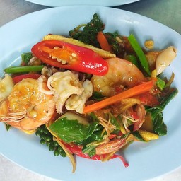 ผัดขี้เมา กับข้าว