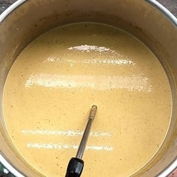 ขนมจีนน้ำยากะทิ(กลาง)