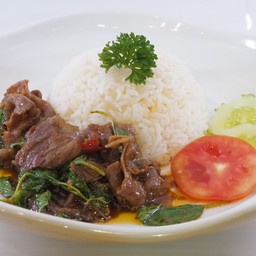 ข้างราดผัดพริกไทดำ