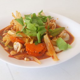 หมึกผัดไข่เค็ม