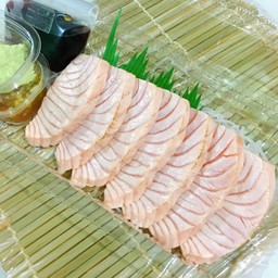 Aburi Salmon Sashimi 130g