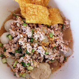 เจ๊เพ็ญ ข้าวมันไก่ มิตรประชา