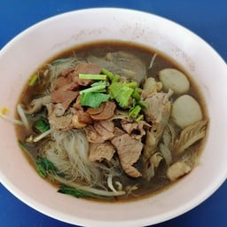 ก๋วยเตี๋ยววัดดงมูลเหล็กพระยาสุเรนทร์