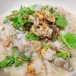 ข้าวต้มหมูสับทรงเครื่อง