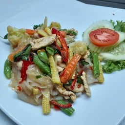 ก๋วยเตี๋ยวผัดขี้เมา