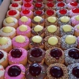 โดนัทตลาดโกดังไม้