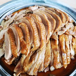 เป็ดพะโล้โกเท้