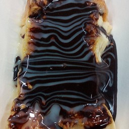 ขนมปังปิ้งเนยถั่ว ชอคโกแลต นม