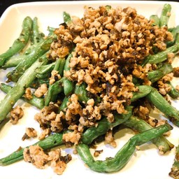 ผัดถั่วสี่ฤดู รสหม่าล่า