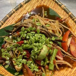 Auntie Nik's เทิงแซ่บเทิงนัว by ป้านิก