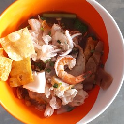 ก๋วยเตี๋ยวต้มยำทะเล