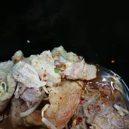 หมูไม่สุก