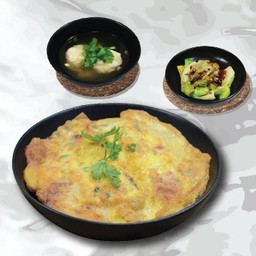 SET B ข้าวไข่เจียวหมูแดง