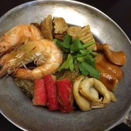 รวมมิตรอบวุ้นเส้น