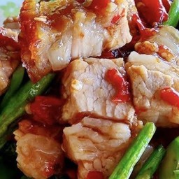 คะน้าหมูชิ้น