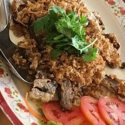 ปลาเนื้ออ่อนทอดกระเทียม