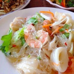 ยำวุ้นเส้นทะเล