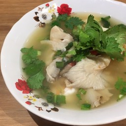 ต้มยำเห็ดน้ำใส