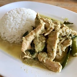 ข้าวแกงเขียวหวานไก่