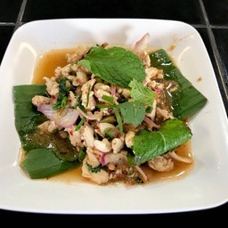 ลาบแซ่บไก่