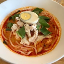 ขนมจีนต้มยำไก่น้ำข้น