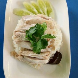 นายหนุ่ยข้าวมันไก่ตอน-ไก่ทอด-ข้าวขาหมู- ตลิ่งชันปากซอยสวนผัก47