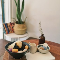 Chuen Jai Dessert House