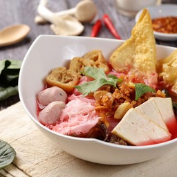 เย็นตาโฟทรงเครื่อง