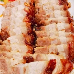 หมูกรอบทอดน้ำปลา