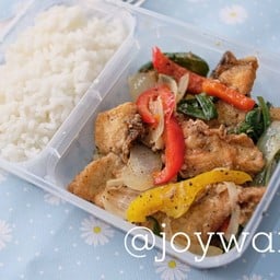 ข้าวปลาผัดพริกไทดำ