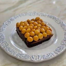 Macadamia Butterscotch Cake