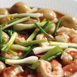 เห็ดแชมปิยองผัดกุ้ง